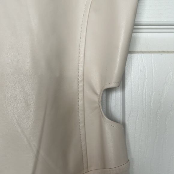 HEARTLOOM | Abby Bodysuit Sz S - Picture 7 of 8